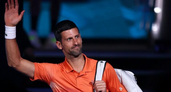 Novak Djokovic regresa 'emocionado' ante el público de Melbourne