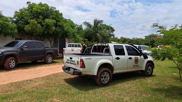 Allanan vivienda en Coronel Oviedo y detienen a una mujer, en el marco del robo de una avioneta en Caapucú - Megacadena — Últimas Noticias de Paraguay