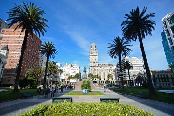 Sector inmobiliario paraguayo incursiona dentro del mercado uruguayo - MarketData