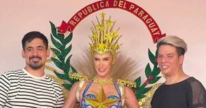 La Nación / ¡Desde Encarnación para el mundo! Artesanos del Sur crearon el traje alegórico de Leah Ashmore
