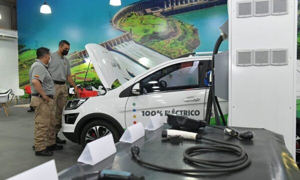 Itaipu se posiciona como referente en impulso de movilidad eléctrica