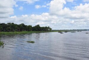 MOPC: Estudio confirma efecto positivo del dique de geobolsas en aguas del lago Ypacaraí - Economía - ABC Color