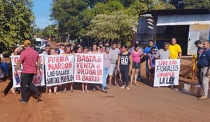 Vecinos de Ciudad del Este se manifiestan contra el microtráfico  - ABC en el Este - ABC Color