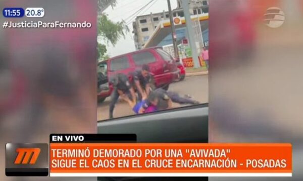 Sigue el caos en el cruce Encarnación - Posadas - Paraguaype.com