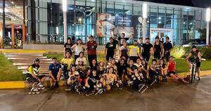 La Nación / Rolleapy, comunidad social y deportiva, ofrece clases gratuitas de patinaje