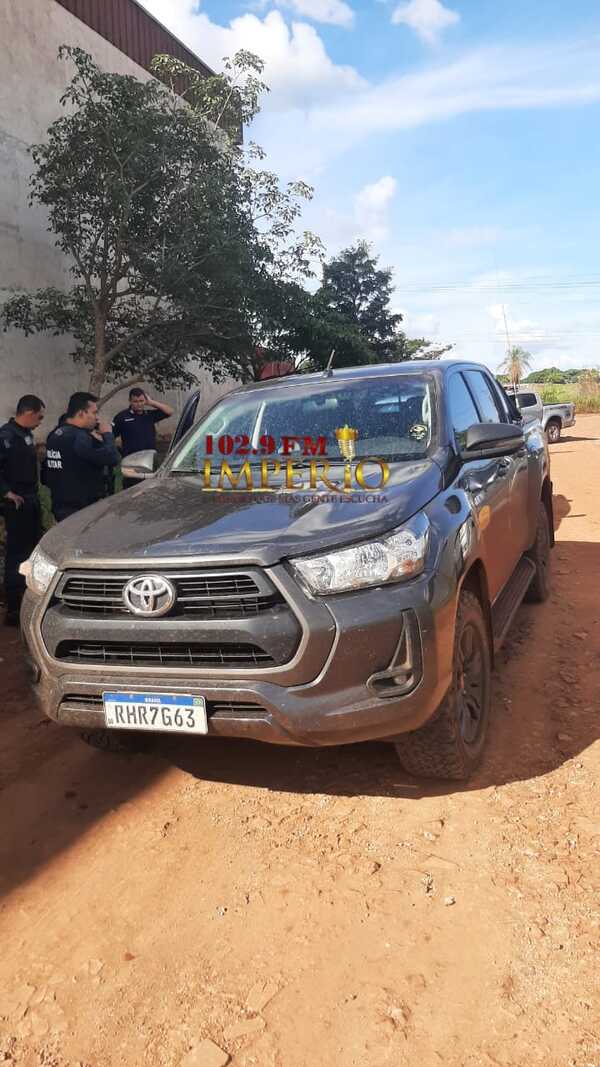 Camioneta robada en Ponta Porã fue recuperada en el barrio Defensores del Chaco - Radio Imperio