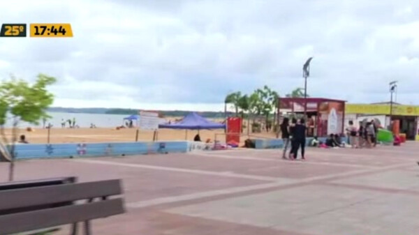 Diversión en familia en la Costanera de Encarnación - C9N