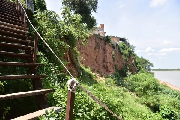 Vecinos de Itapytãpunta cuestionan desinterés de la Municipalidad por el mirador - Ancho Perfil - ABC Color