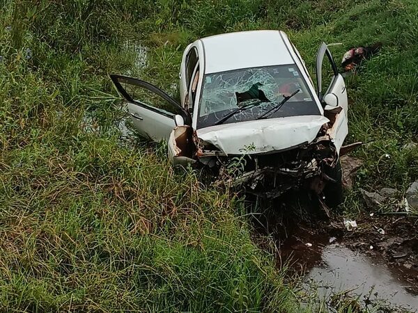 Reportan accidente con derivación fatal en la ruta PY 04 - Política - ABC Color