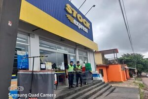 Dos delincuentes asaltan local comercial en San Antonio  - Policiales - ABC Color