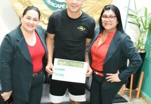 Pelotero de Olimpia se ganó un dineral en un sorteo