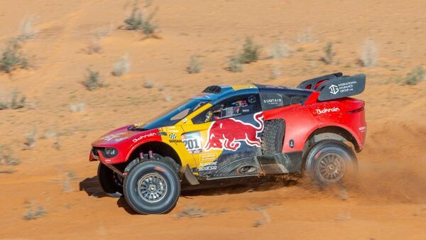 Loeb sexta victoria consecutiva, récord del Dakar