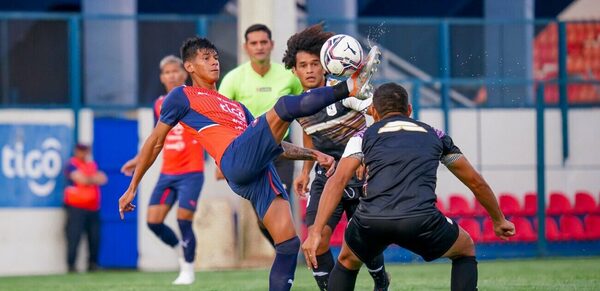 Doble derrota de Cerro Porteño ante Tacuary en la 'Ollita'