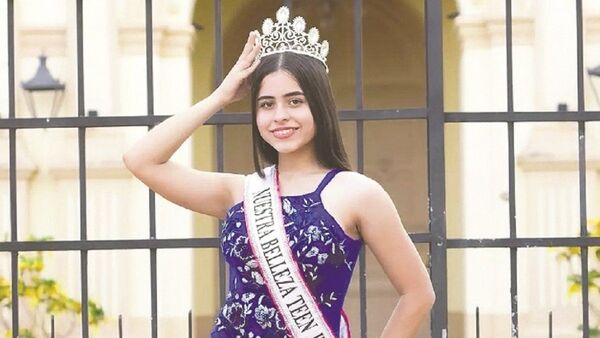 Miss Teen Paraguay armó sarambi en gala de coronación de reinas