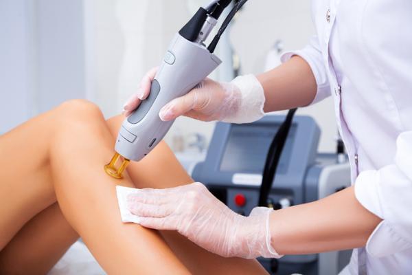 Depilación con láser: ¡Consejos de una dermatóloga para iniciar el proceso! - trece