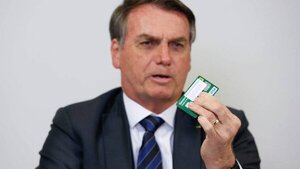Diputado pide investigación por uso de tarjeta de Bolsonaro en vacaciones