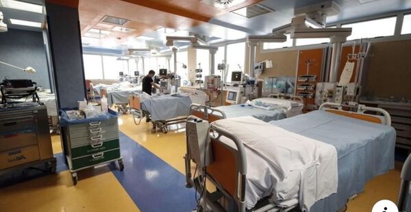 Italia anuncia 475 muertos en 24 horas por coronavirus, récord en un día para un país