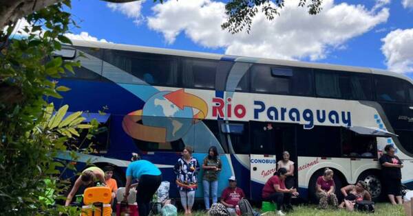 La Nación / Denuncian a agencia por un bus chatarra en viaje al Brasil