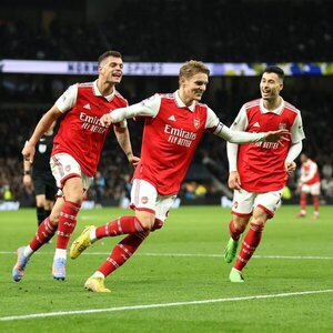Arsenal superó a Tottenham y sacó 8 puntos al City en la Premier | 1000 Noticias