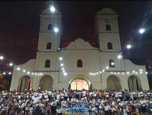 Desde un “lugar sagrado”, Carapeguá se unió para pedir justicia por Fernando