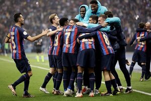FC Barcelona es campeón de la Supercopa tras superar a un deslucido Real Madrid