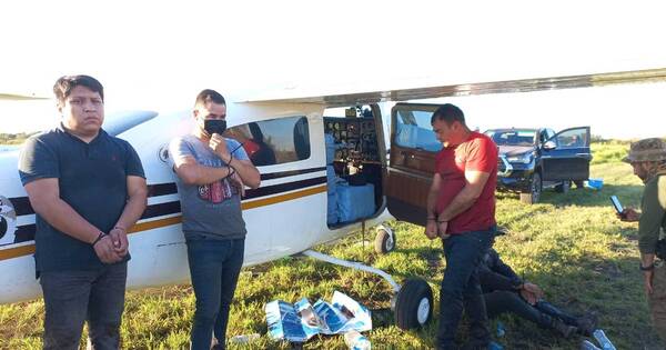 La Nación / Operación Aurora: en Ayolas detuvieron una avioneta que transportaba cocaína