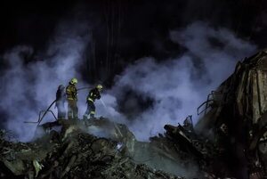 Ucrania: aumentan a 35 los muertos por ataque ruso contra edificio civil en Dnipro - Mundo - ABC Color