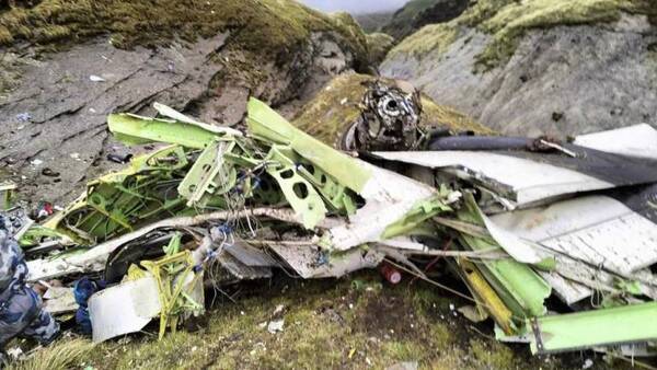 Diario HOY | Setenta y dos muertos tras caída de avión: hallan la caja negra