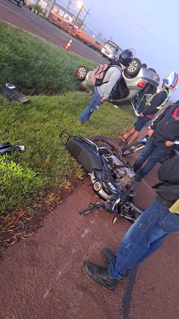 Joven motociclista muere en percance rutero - La Clave