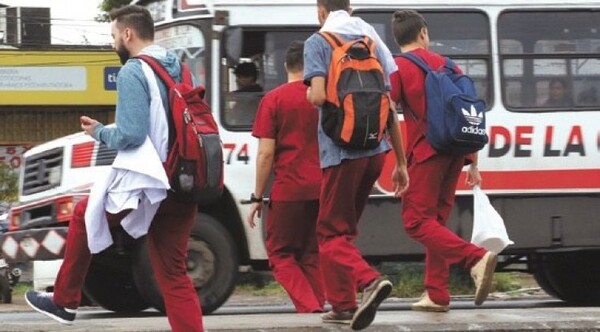 UNIVERSIDADES, CONES, MIGRACIONES Y FISCALIA RESPONSABLES DE ESTA GRAN ESTAFA EN CDE - La Voz del Norte