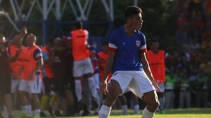 Mete un golazo en la final del Interligas y festeja como CR7