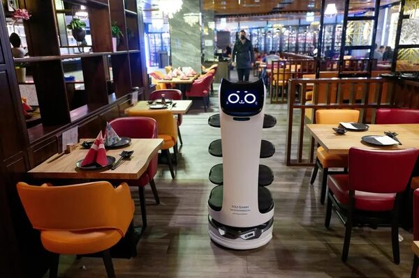 Camareros robots en el restaurante, ¿una nueva tendencia? - Tecnología - ABC Color
