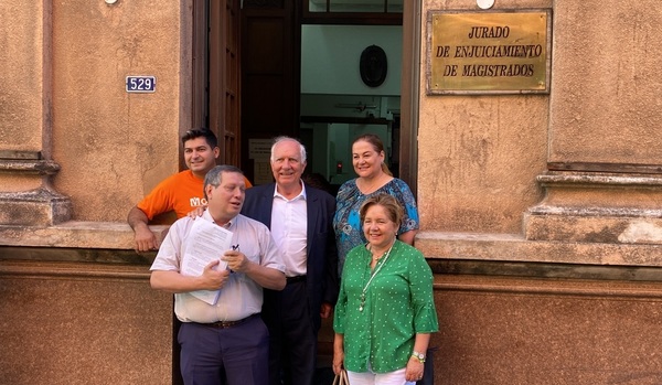 Defensa de Mario Ferreiro presenta denuncia contra fiscal por montaje de caso 'asado de fin de semana'