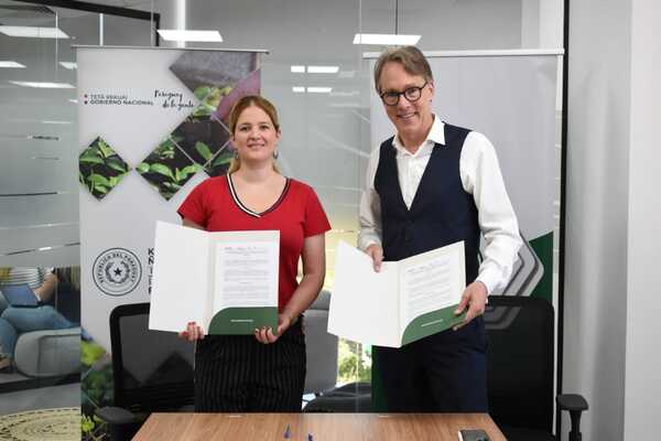 Infona y empresa ejecutarán acciones para aprovechar de manera sostenible los recursos forestales - .::Agencia IP::.