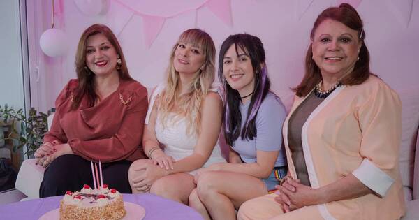 La Nación / Serie web “Desesperadamente Sara” anuncia nueva temporada