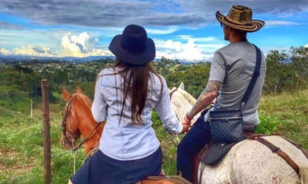 La dedicatoria de Larissa Riquelme a Fabbro por su cumpleaños