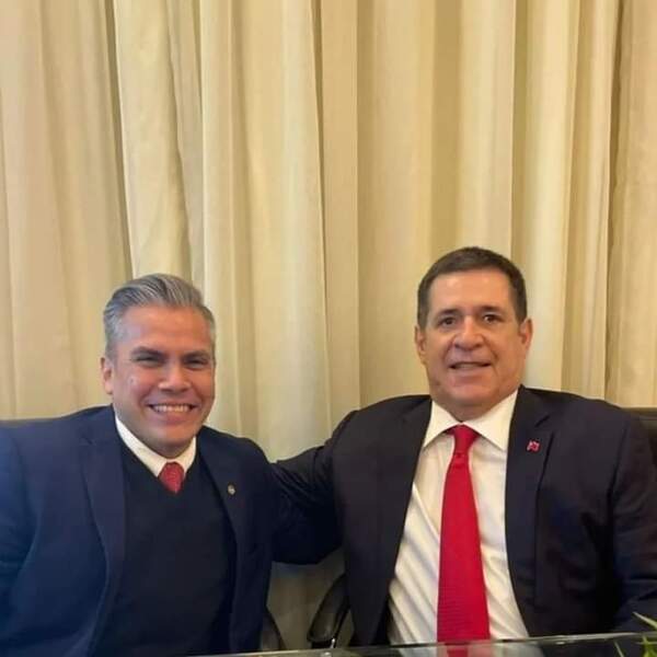 Diario HOY | Eduardo Gonzalez asume las riendas como secretario general de la ANR