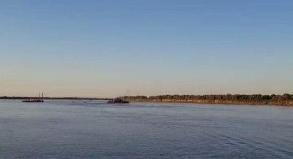 Habilitan canal para barcazas en el río Paraguay - ADN Digital