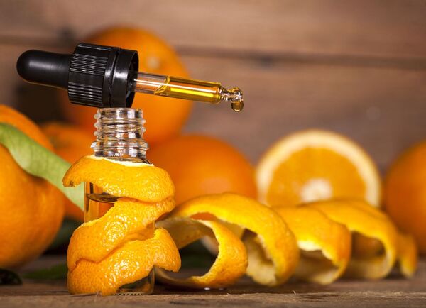 ¿Por qué debes incluir un sérum con vitamina C a tu rutina de belleza?