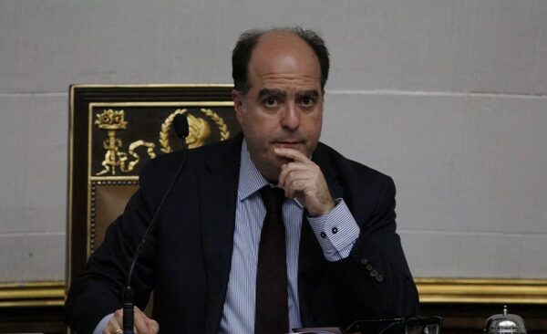 Ordenan captura del expresidente del Parlamento venezolano | 1000 Noticias