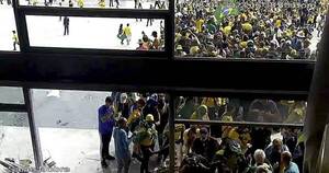 La Nación / “Cometimos algunos deslices en casa”, dijo Bolsonaro a sus seguidores en EEUU