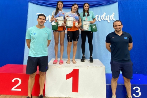 La Natación sacudió su calendario de competencias 2023 | Lambaré Informativo