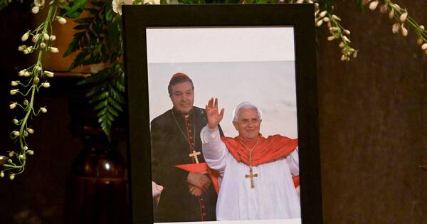 La Nación / Polémico cardenal George Pell será enterrado en Sídney en febrero