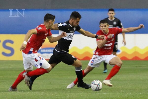 Nacional pide la postergación de su partido con Olimpia