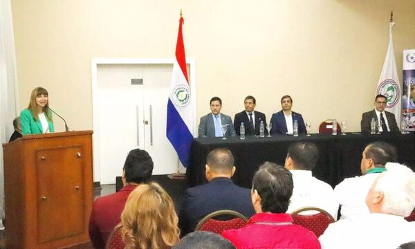 Bacigalupo destacó el nuevo contrato colectivo de 14 gremios de IPS