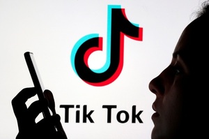“Si soy sincero, recomendaría a padres alejar a sus hijos de Tik Tok” | 1000 Noticias