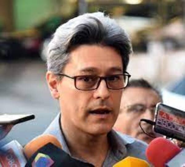 Camilo Soares afirma que Guillermo Ferreiro "juega" con la desinformación - PDS RADIO Y TV