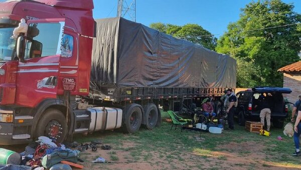 Truck 2023: Incautan 111 kilos de cocaína en Limpio