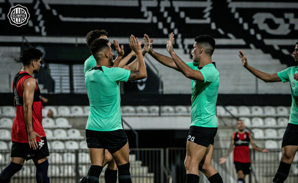 Olimpia prueba el equipo base y golea a General en su primer amistoso