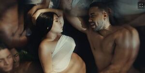 ¡Romeo presenta a su pareja y anuncia que espera a su cuarto hijo!